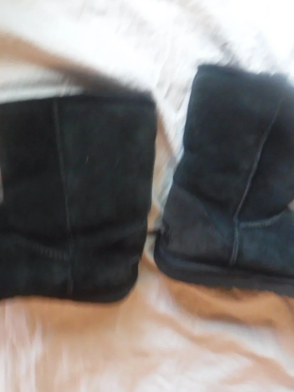 UGG product pair